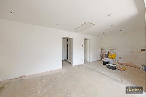 Studio for sale, Buckingham Road, Harlesden, London, NW10