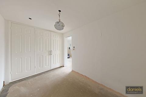 Studio for sale, Buckingham Road, Harlesden, London, NW10