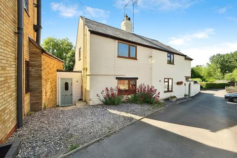 2 bedroom semi-detached house for sale, 18, Tattle Bank, Southam, Warwickshire CV47 1NU