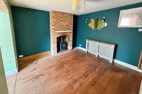 2 bedroom semi-detached house for sale, 18, Tattle Bank, Southam, Warwickshire CV47 1NU
