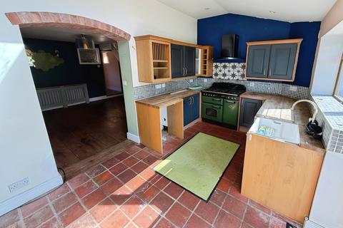 2 bedroom semi-detached house for sale, 18, Tattle Bank, Southam, Warwickshire CV47 1NU