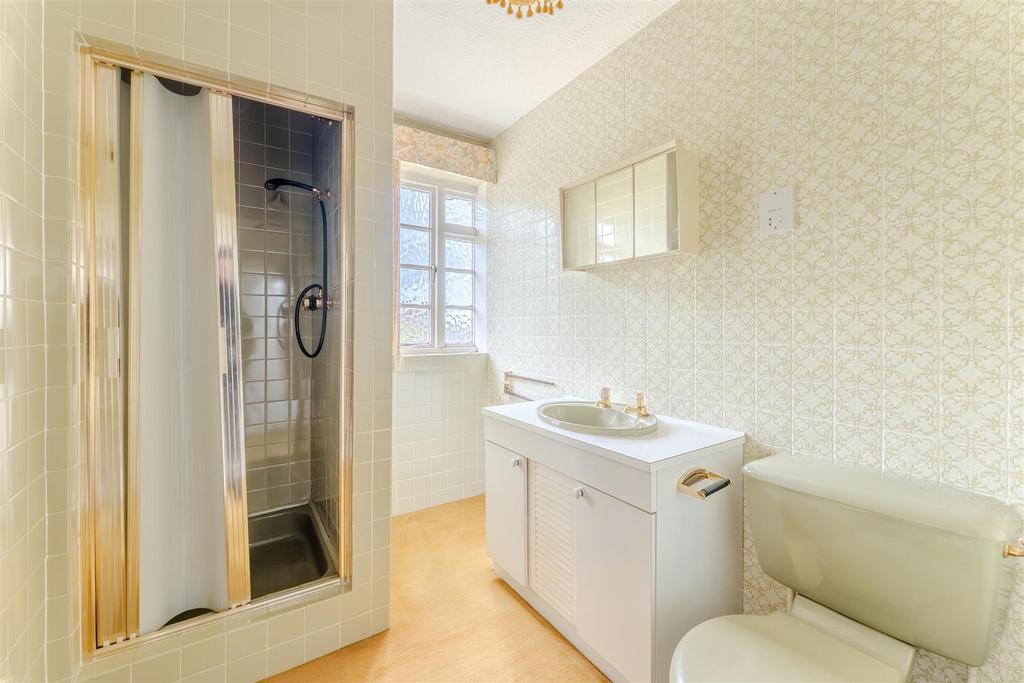 En suite shower room