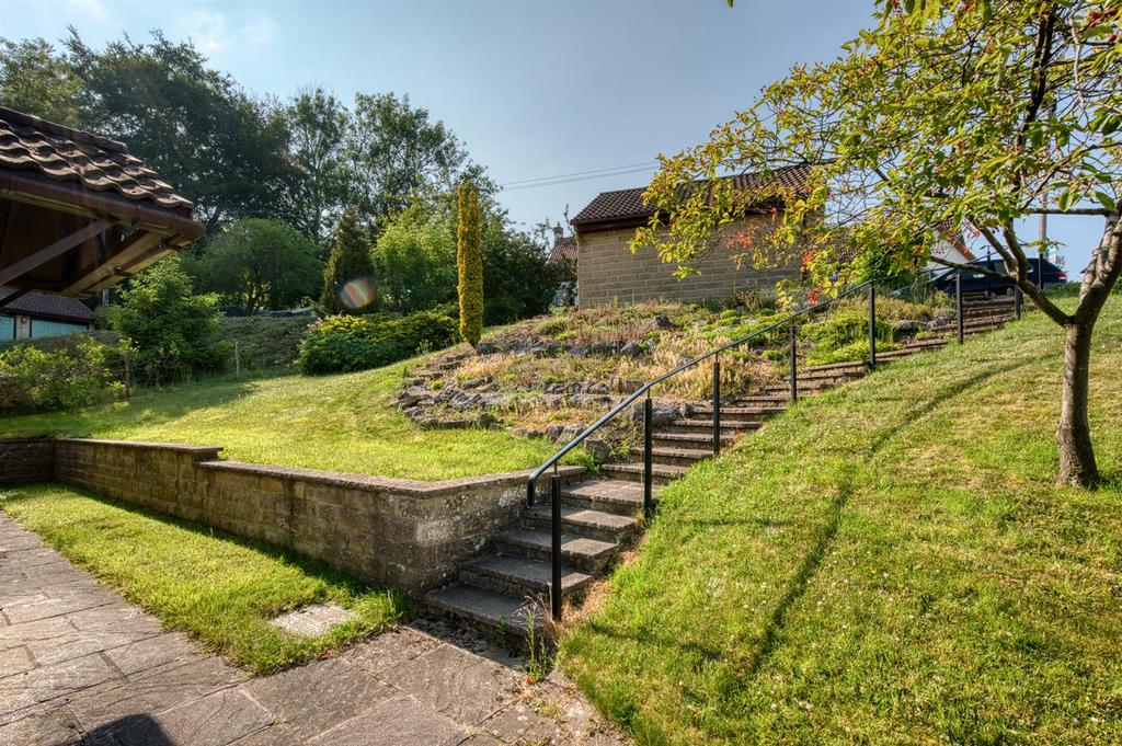 Front garden.jpg