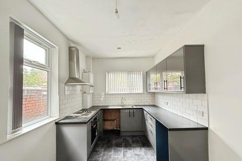 3 bedroom terraced house to rent, Tootal Drive, Salford, M5