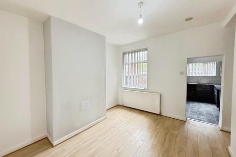 3 bedroom terraced house to rent, Tootal Drive, Salford, M5