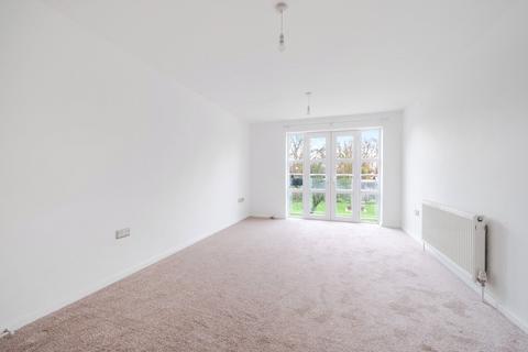 2 bedroom apartment to rent, Victorian Court, Romford RM7