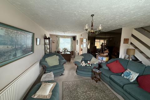 undefined, Bredon, Tewkesbury GL20