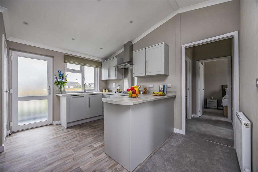 Plot 19 Littlehampton Marina-Small-Portico Marketin