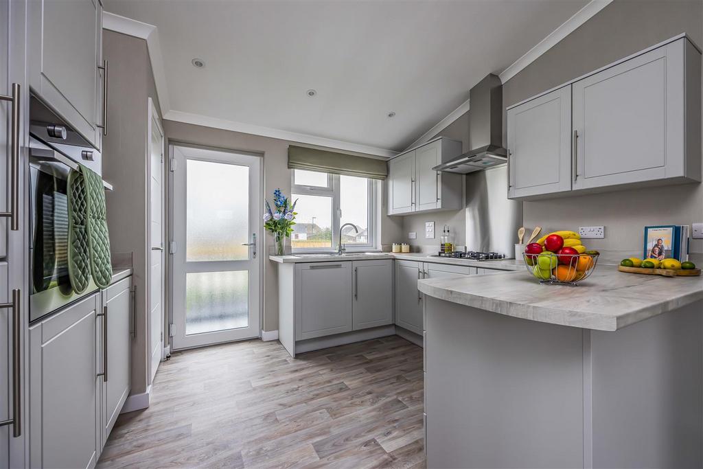 Plot 19 Littlehampton Marina-Small-Portico Marketin