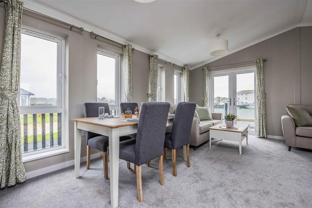 Plot 19 Littlehampton Marina-Small-Portico Marketin