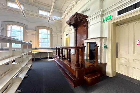 Office to rent, 11 Garratt Ln London SW18 4AQ
