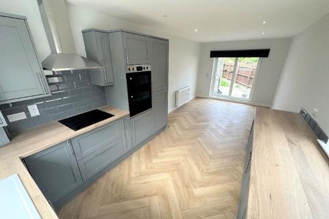 3 bedroom semi-detached house to rent, Craigiebuckler Avenue, West End, Aberdeen, AB15
