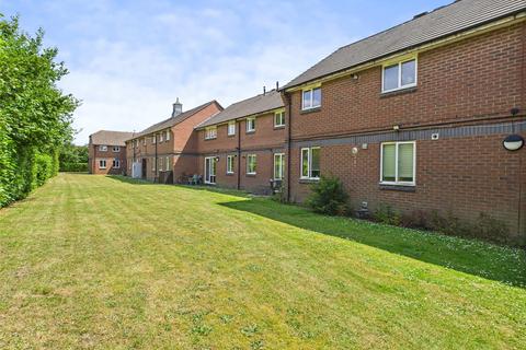 1 bedroom apartment for sale, Chichester Close