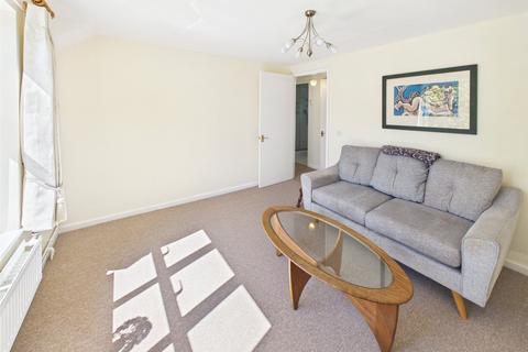 1 bedroom apartment for sale, Chichester Close, Hampton
