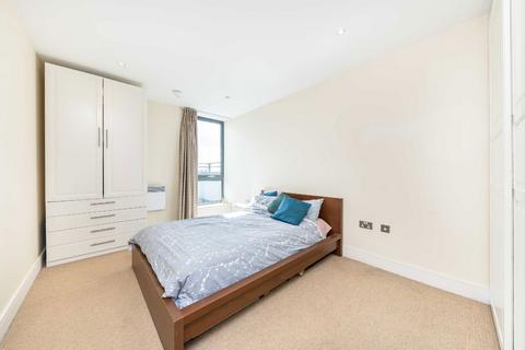1 bedroom flat to rent, City Walk, London SE1