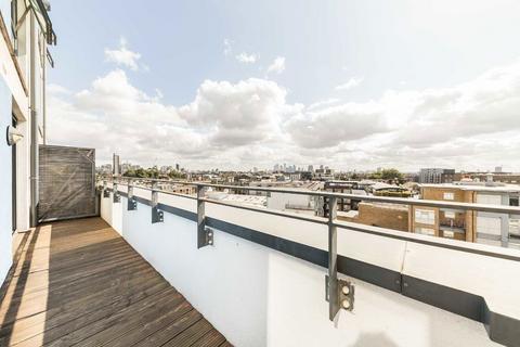 1 bedroom flat to rent, City Walk, London SE1