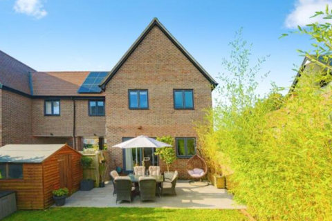 undefined, Frances Drive, Dunstable
