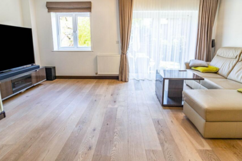 undefined, Frances Drive, Dunstable