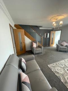 3 bedroom semi-detached house for sale, Reed Close, Darfield S73