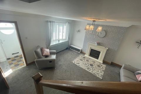 3 bedroom semi-detached house for sale, Reed Close, Darfield S73