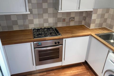 2 bedroom flat to rent, Partickhill Road , Glasgow G11