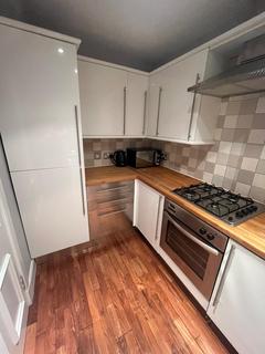 2 bedroom flat to rent, Partickhill Road , Glasgow G11