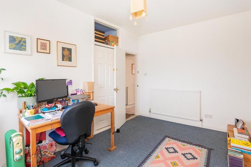 0 V7 STN - Bedroom A.jpg