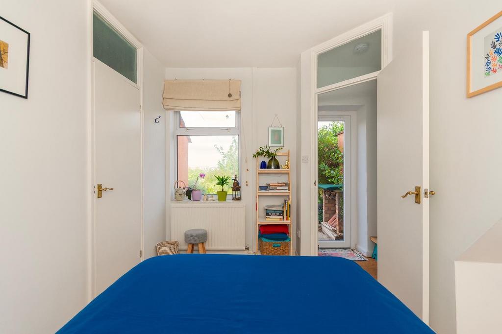 0 V7 STN - Bedroom K.jpg