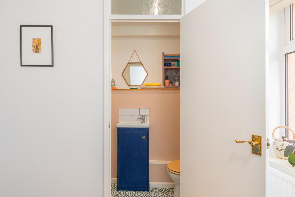 0 V7 STN - Ensuite C.jpg