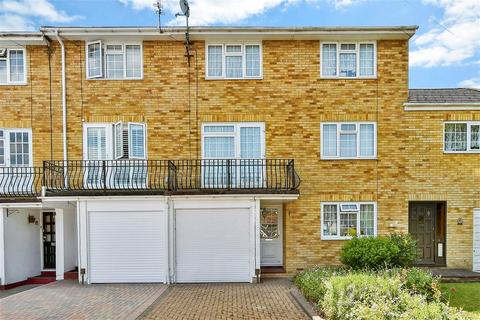 Macklands Way, Rainham, Kent