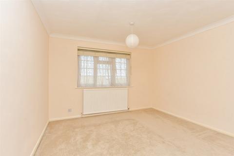 3 bedroom townhouse for sale, Macklands Way, Rainham, Kent