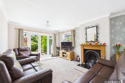 3 bedroom detached house for sale, Courts Road, Reading RG6