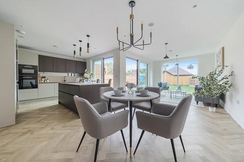 4 bedroom detached house for sale, Blackbrook Lane, Bromley
