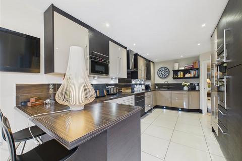 4 bedroom detached house for sale, Medlar Drive, Welton