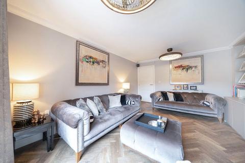 undefined, Wright Close, Hertfordshire WD23