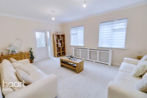 5 bedroom detached house for sale, Rayleigh Road, Leigh-On-Sea