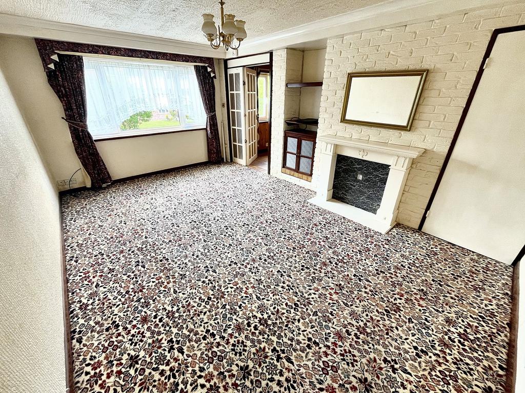 Lounge-Dining Room