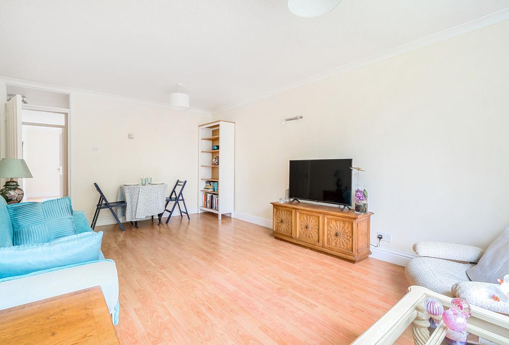 Sitting/Dining Room