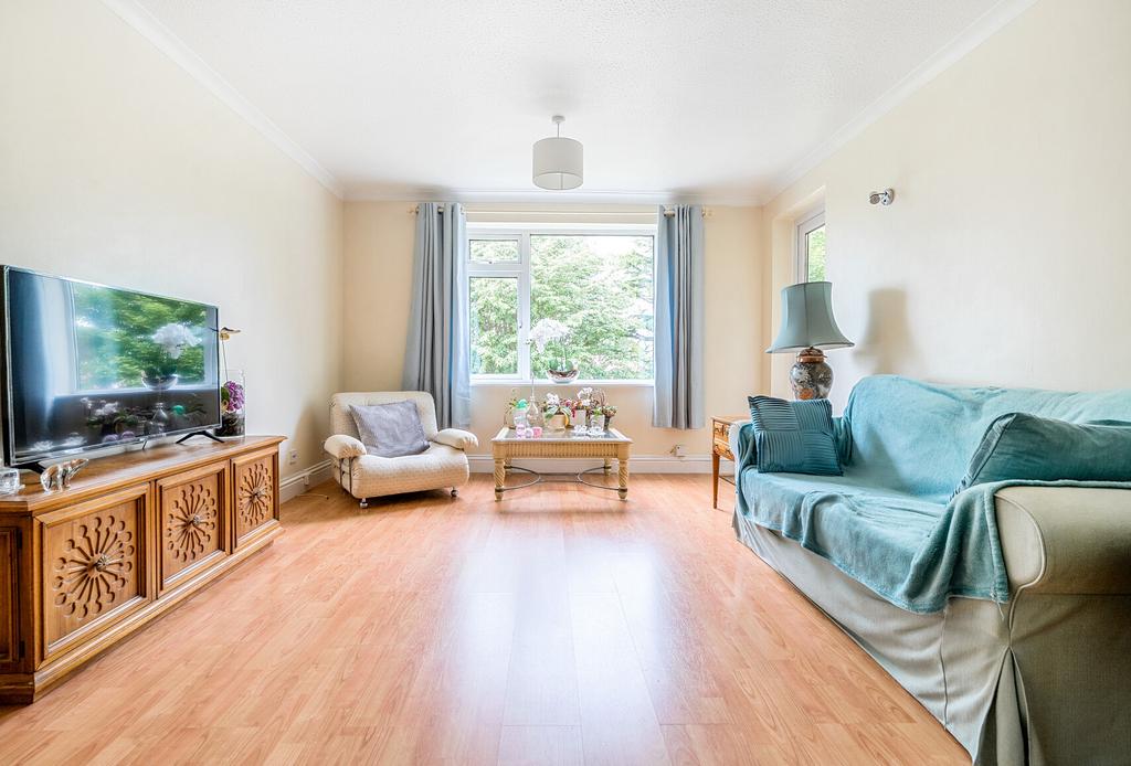 Sitting/Dining Room