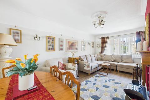 84 Danes Drive, Hessle, HU13 0BN
