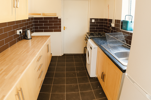 4 bedroom semi-detached house to rent, Hendred Street, Oxford OX4