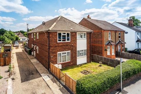 174a Kingston Road, Leatherhead, KT22 7PZ
