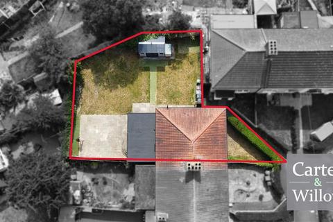 3 bedroom end of terrace house for sale, Keppel Road, Dagenham, Essex