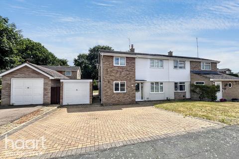 3 bedroom semi-detached house for sale, Swallowdale, Colchester