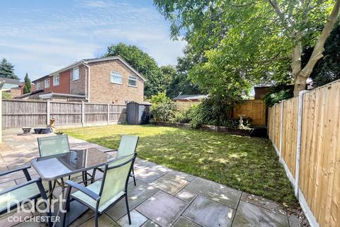 3 bedroom semi-detached house for sale, Swallowdale, Colchester