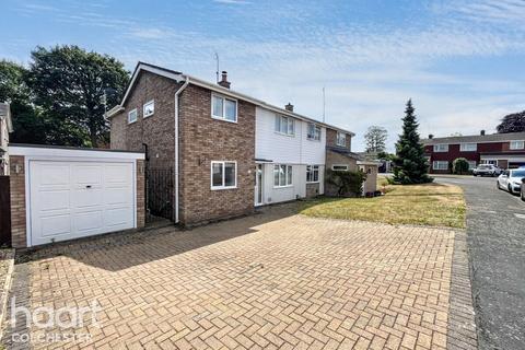 3 bedroom semi-detached house for sale, Swallowdale, Colchester
