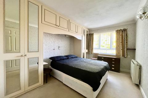 2 bedroom flat for sale, Clayton Road, Chessington, Surrey. KT9 1NS