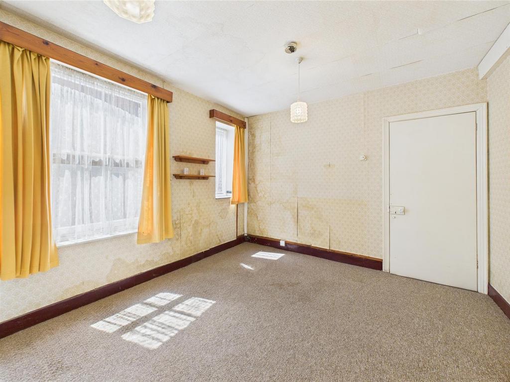 CAM04116 G0-PR0199-STILL017.jpg