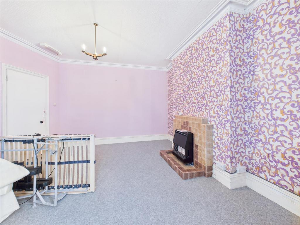 CAM04116 G0-PR0199-STILL042.jpg