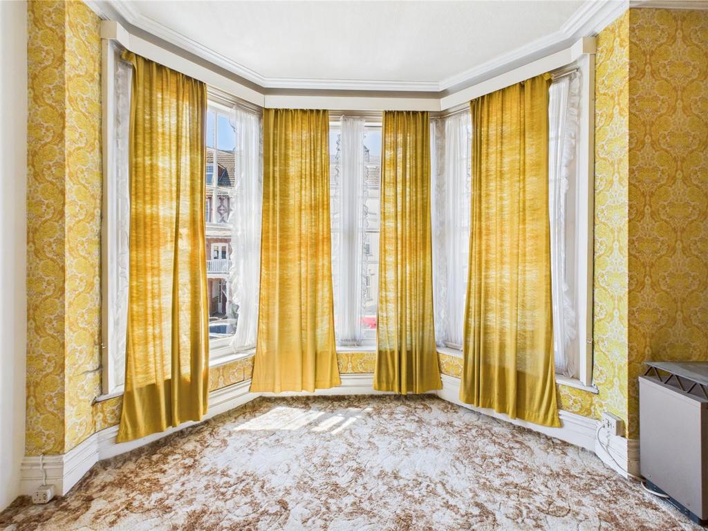 CAM04116 G0-PR0199-STILL073.jpg